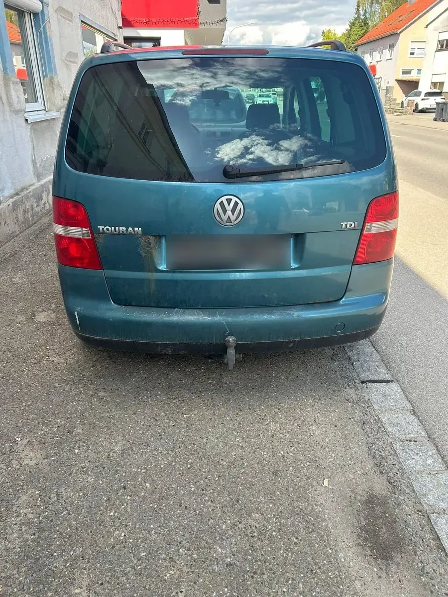 Gebraucht VW Touran 100 PS (73 kW) 2004 Blau Van / Kleinbus