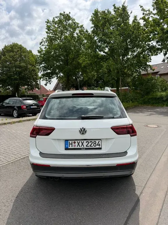 Gebraucht VW Tiguan 150 PS (110 kW) 2018 Weiß SUV