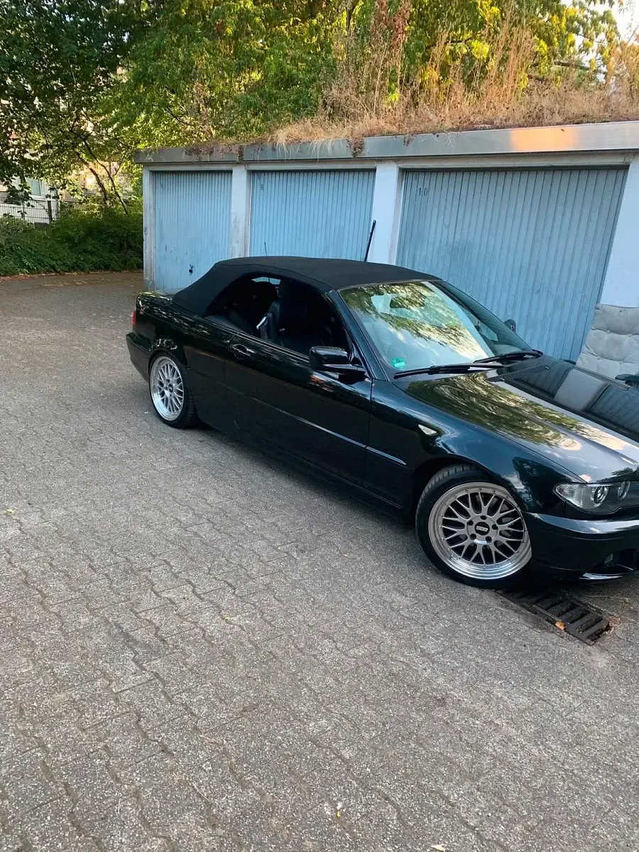 Gebraucht BMW 318 Cabriolet 143 PS (105 kW) 2004 Schwarz Cabrio