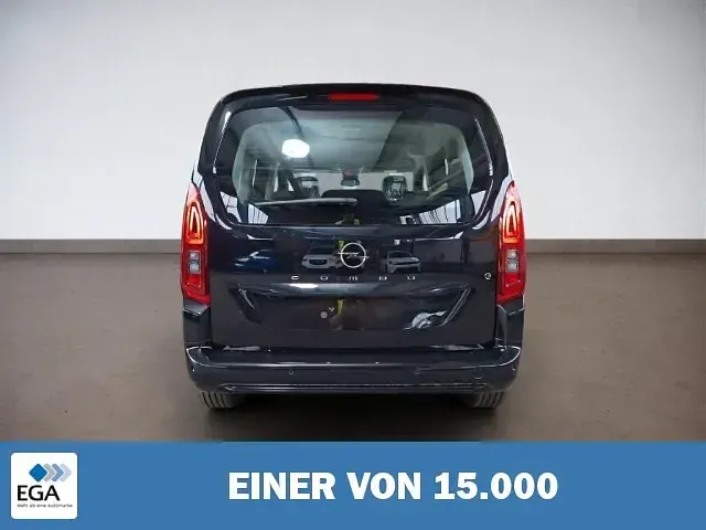 Neu Opel Combo-e Life Edition 100 kW (136 PS) 2025 Schwarz metallic