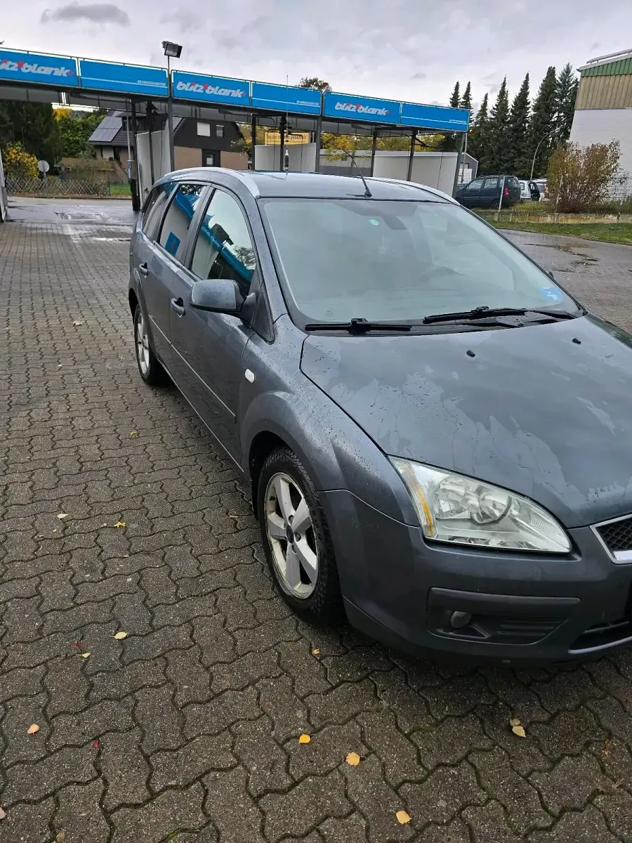Gebraucht Ford Focus 145 PS (106 kW) 2005 Grau Kombi