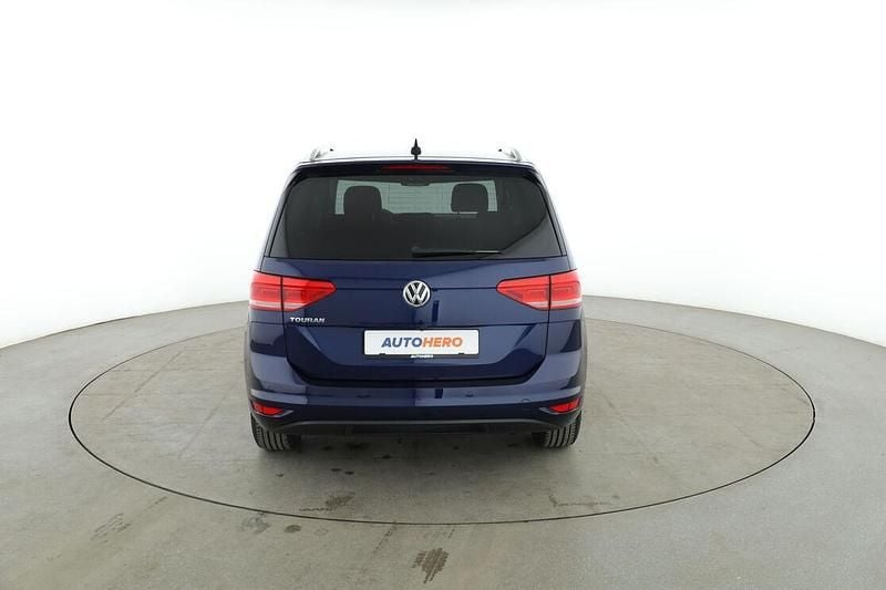 Gebraucht VW Touran Highline 150 PS (110 kW) 2020 Blau Van / Kleinbus
