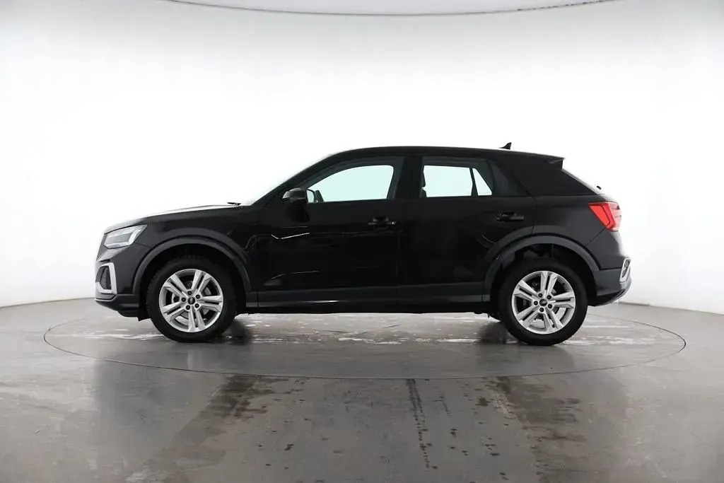 Second-hand Audi Q2 Advanced Plus 150 CP (110 kW) 2024 Negru SUV