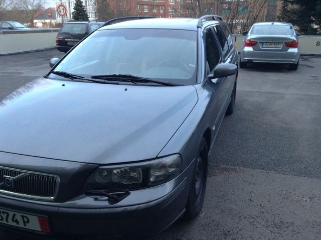 Gebraucht Volvo V70 131 PS (96 kW) 2003 Schwarz Kombi