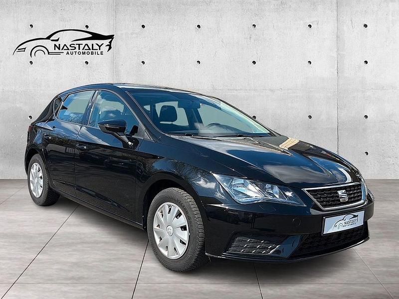 Schwarz Gebraucht 2019 Seat Leon Reference Limousine | 12.990 € (Fairer Preis) - Bild 1/4