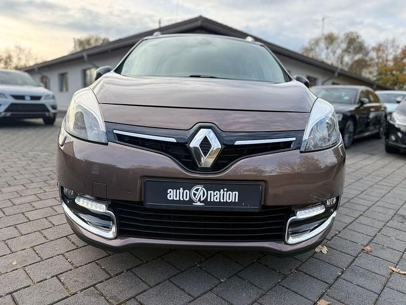 Gebraucht Renault Grand Scénic III Bose Edition 150 PS (110 kW) 2015 Braun Van / Kleinbus