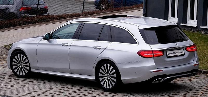 Gebraucht Mercedes E300 AMG 245 PS (180 kW) 2018 Silber Limousine