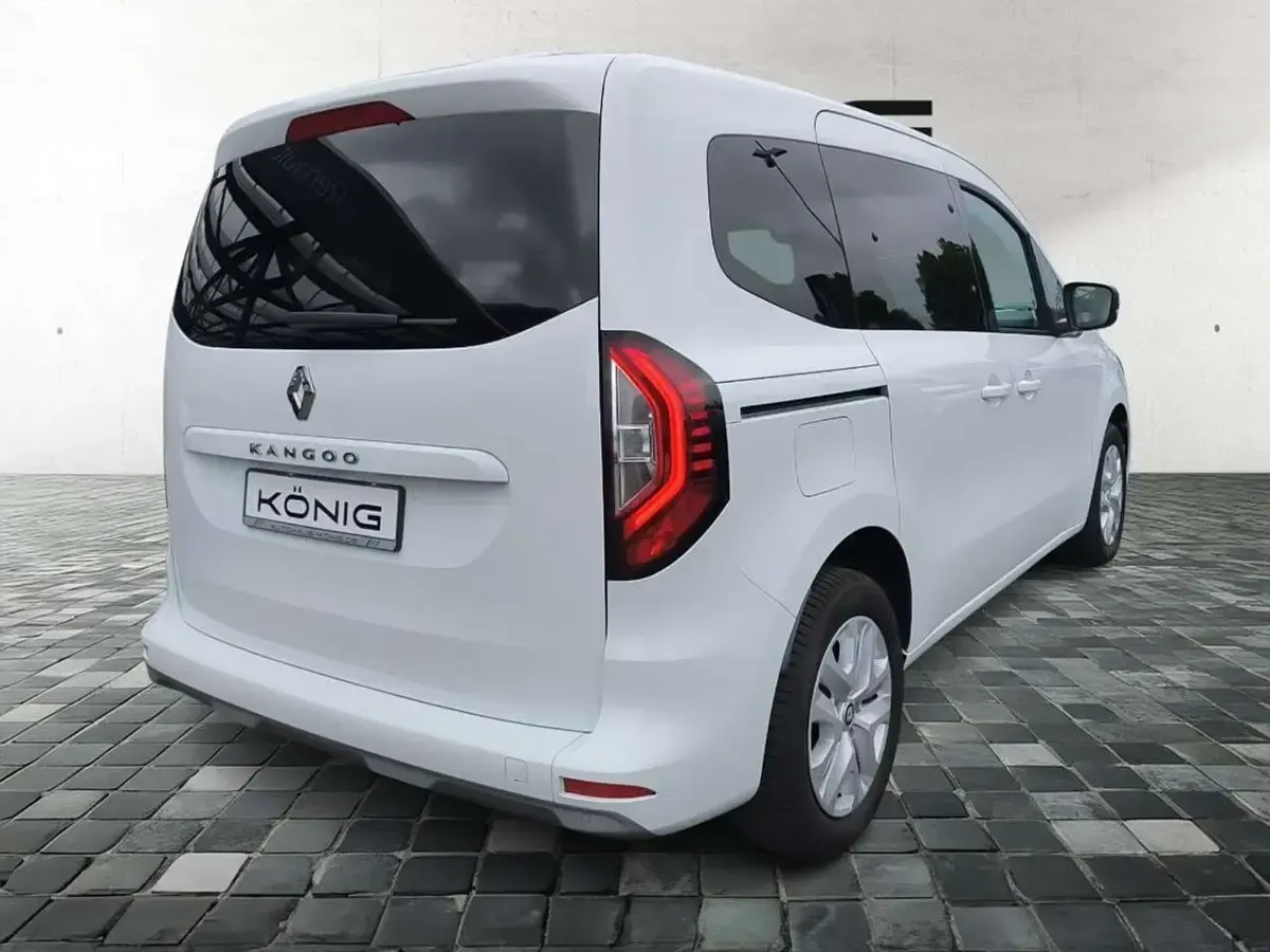 Gebraucht Renault Kangoo Equilibre 102 PS (75 kW) 2024 Mineralweiß Van / Kleinbus