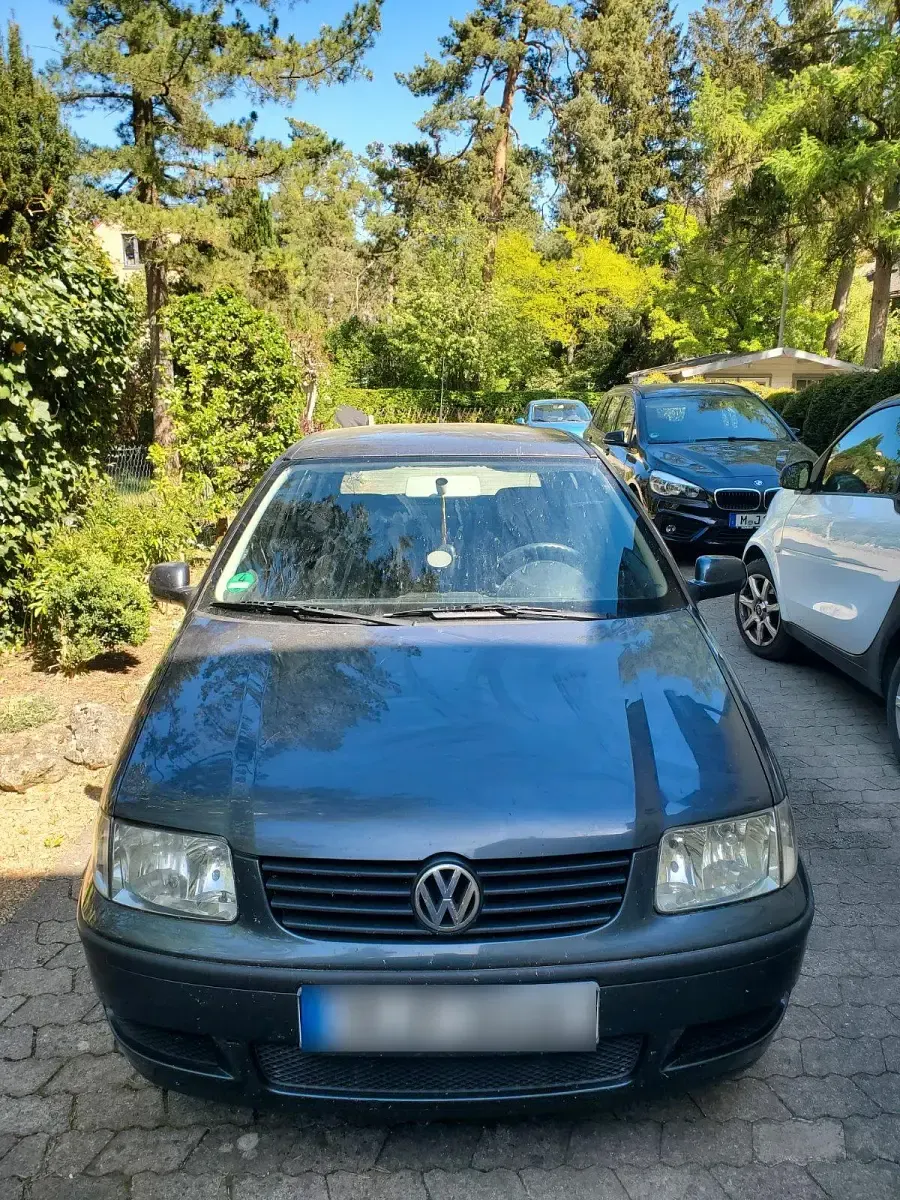 Gebraucht VW Polo 60 PS (44 kW) 2001 Grau Limousine