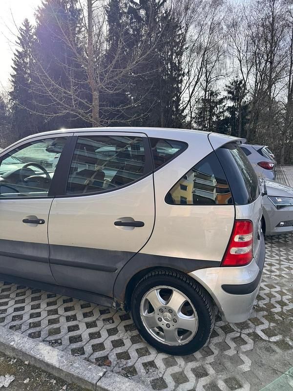 Gebraucht Mercedes A160 102 PS (75 kW) 2003 Silber Limousine