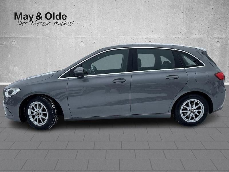 Gebraucht Mercedes B180 Progressive 136 PS (100 kW) 2019 Grau Van / Kleinbus