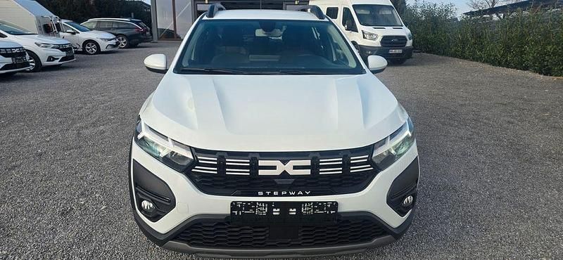 Gebraucht Dacia Sandero Expression 91 PS (66 kW) 2023 Weiß SUV