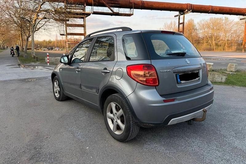 Gebraucht Suzuki SX4 Comfort 135 PS (99 kW) 2010 Grau Limousine