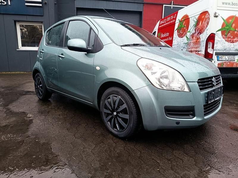 Usado Suzuki Splash Club 94 CV (69 kW) 2011 Verde Utilitario