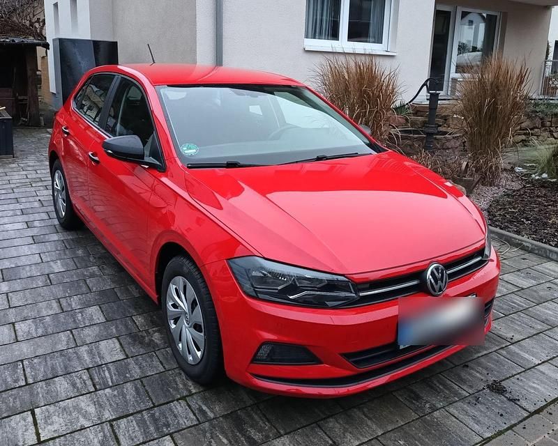 Rot Gebraucht 2018 VW Polo Trendline Kleinwagen | 10.500 € (Guter Preis) - Bild 1/4