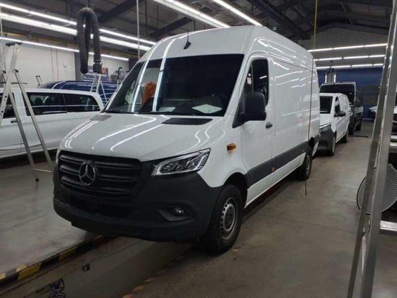 Gebraucht Mercedes Sprinter 170 PS (125 kW) 2024 Arktikweiss Van