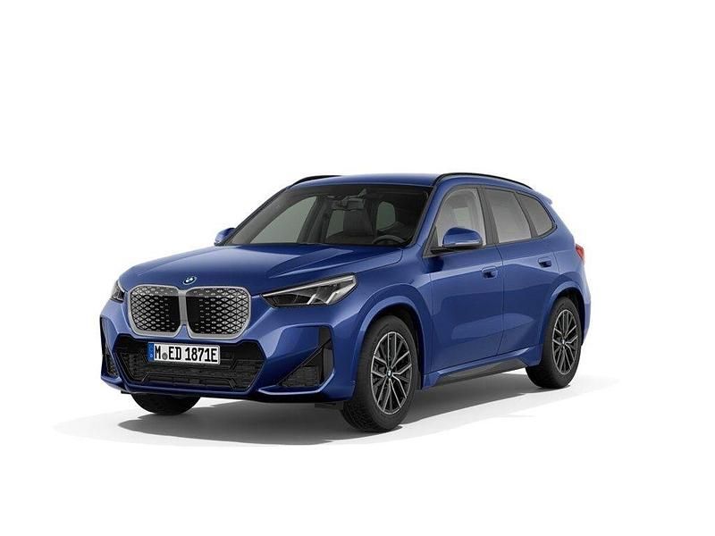 Portimao blau metallic Neu 2025 BMW iX1 M Sport SUV | 62.730 € - Bild 1/4
