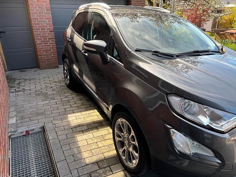 Grau Gebraucht 2018 Ford Ecosport Titanium SUV | 12.900 € (Fairer Preis) - Bild 1/4
