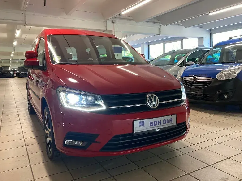Usata VW Caddy 102 CV (75 kW) 2018 Rosso Monovolume