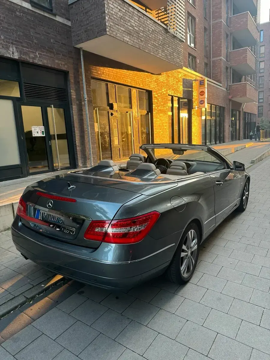Gebraucht Mercedes E250 204 PS (150 kW) 2012 Grau Cabrio