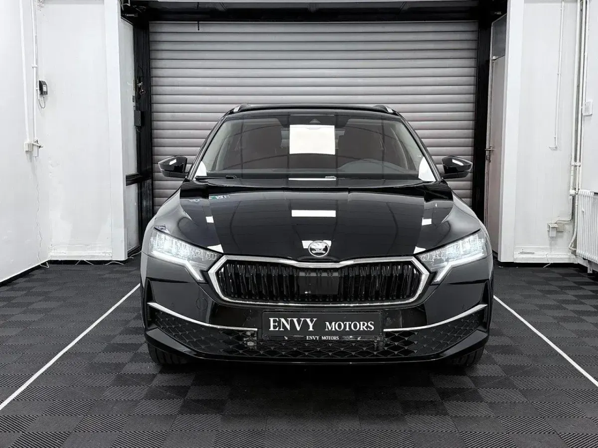 Gebraucht Skoda Octavia 150 PS (110 kW) 2024 Schwarz Limousine