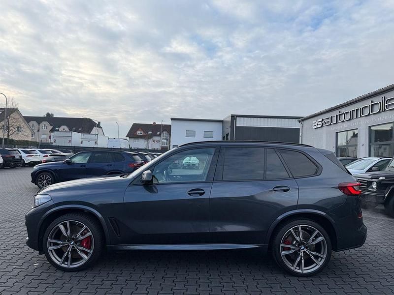 Gebraucht BMW X5 M50 Shadowline 530 PS (389 kW) 2022 Grau SUV
