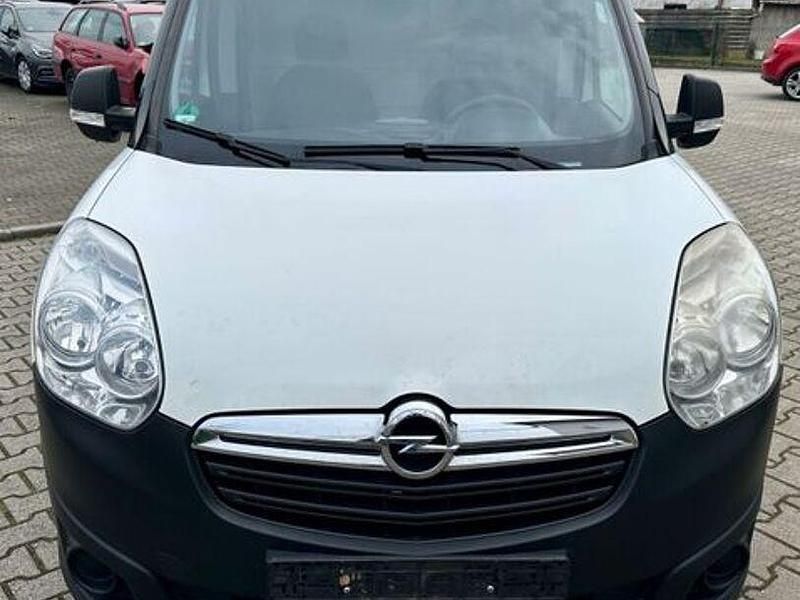 Gebraucht Opel Combo 115 PS (84 kW) 2017 Andere Van / Kleinbus