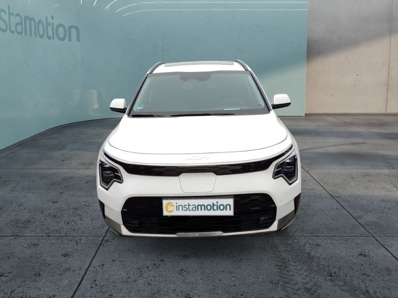 Weiß Gebraucht 2024 Kia e-Niro Inspiration SUV | 40.888 € - Bild 1/3