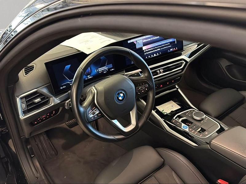 Gebraucht BMW i4 Sport Line 210 kW (286 PS) 2023 Schwarz Limousine