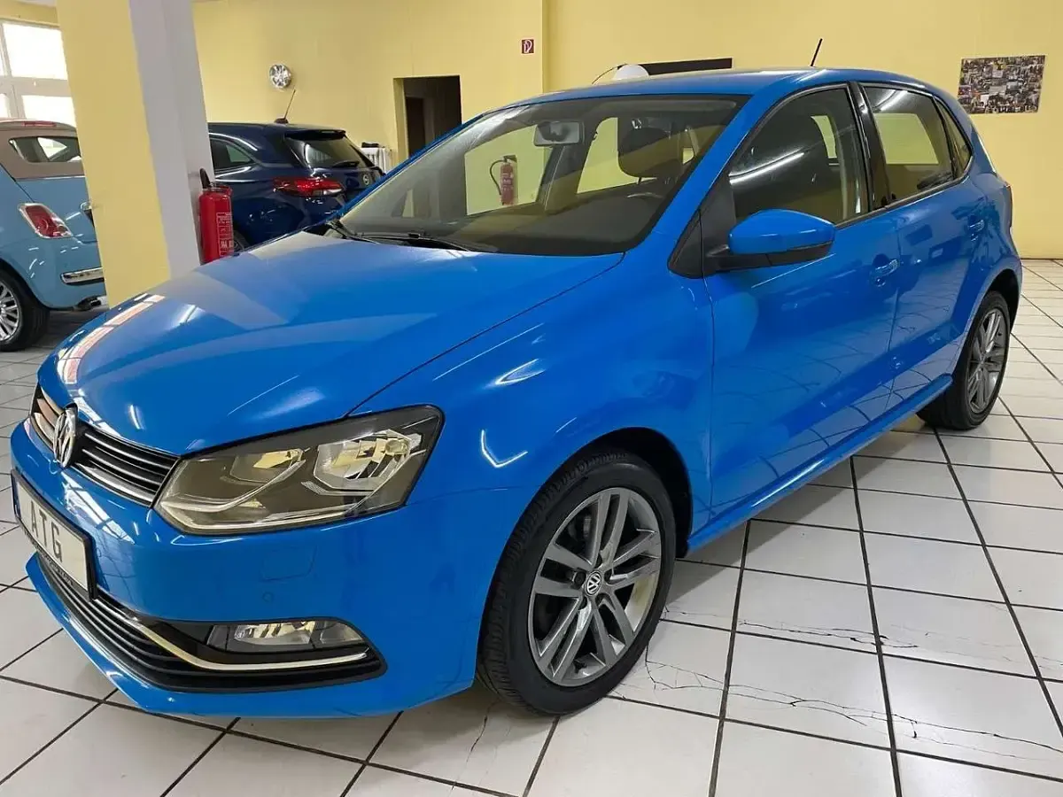 Gebraucht VW Polo Highline 110 PS (80 kW) 2015 Cornflower blue Kleinwagen