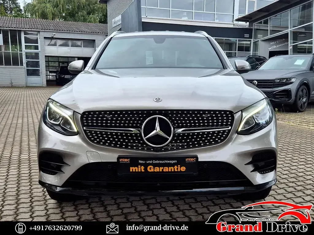 Gebraucht Mercedes GLC300 AMG 245 PS (180 kW) 2019 Silber SUV