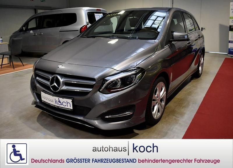 Grau Gebraucht 2015 Mercedes B180 Urban Van / Kleinbus | 14.980 € (Fairer Preis) - Bild 1/4