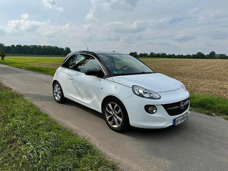 Weiß Gebraucht 2018 Opel Adam Kleinwagen | 8.000 € (Guter Preis) - Bild 1/4