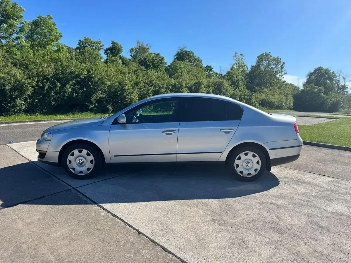Gebraucht VW Passat Trendline 105 PS (77 kW) 2005 Grau Limousine