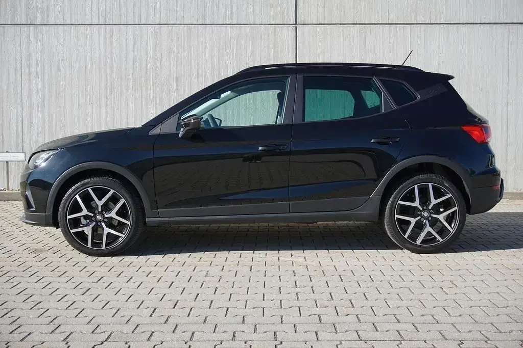 Neu Seat Arona Style 95 PS (69 kW) 2025 Mitternachtsschwarz SUV