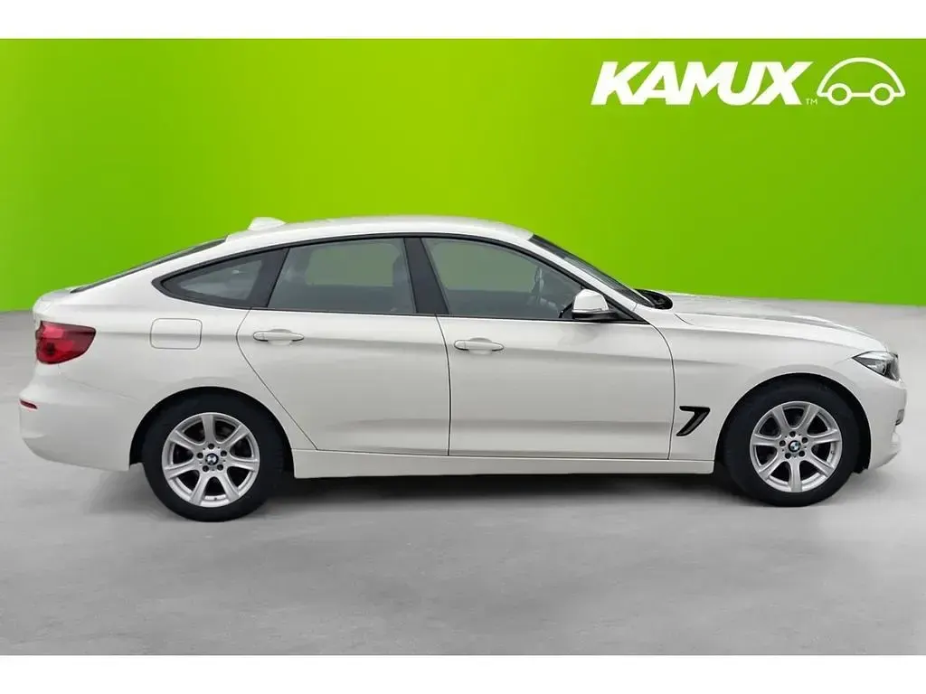 Gebraucht BMW 320 Advantage 184 PS (135 kW) 2020 Weiß Limousine