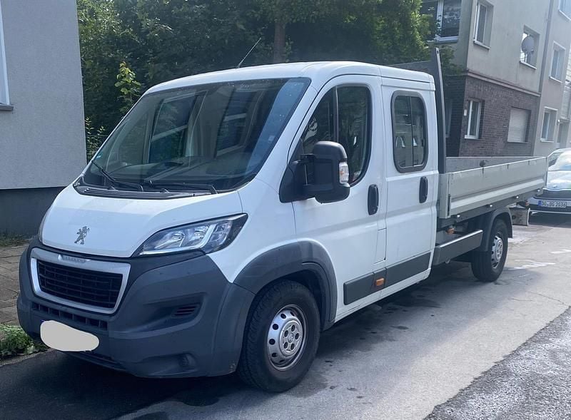Weiß Gebraucht 2016 Peugeot Boxer Van | 9.990 € (Superpreis) - Bild 1/4