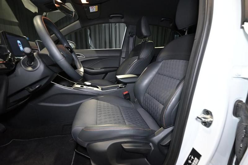 Gebraucht MG MG3 Luxury 194 PS (142 kW) 2024 Weiss Kleinwagen