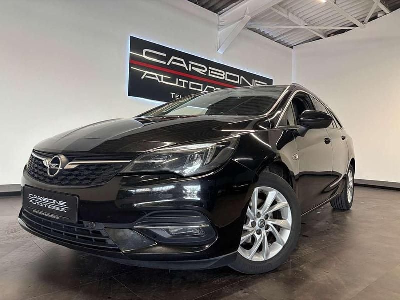 Black meet kettle Gebraucht 2020 Opel Astra Elegance Kombi | 11.390 € (Fairer Preis) - Bild 1/4