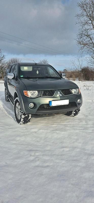 Gebraucht Mitsubishi L200 136 PS (100 kW) 2006 Grün Abholung