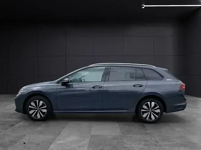 Gebraucht VW Golf VIII Goal 150 PS (110 kW) 2025 Grau Kombi