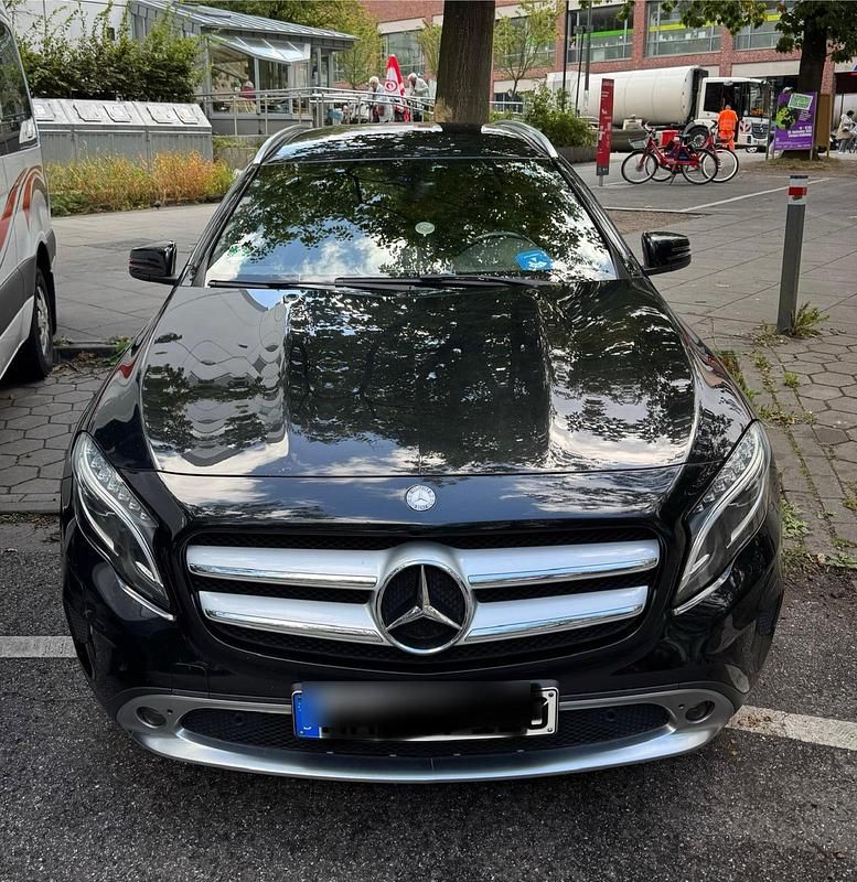 Gebraucht Mercedes GLA200 156 PS (114 kW) 2014 Schwarz SUV