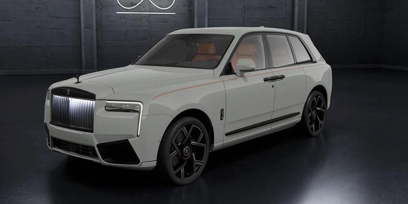 English white Neu 2025 Rolls Royce Cullinan SUV | 636.650 € - Bild 1/3