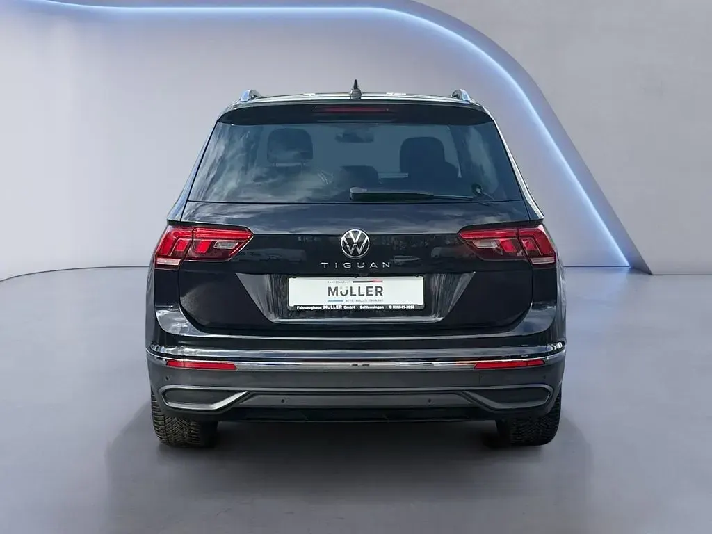 Gebraucht VW Tiguan Active 150 PS (110 kW) 2022 Schwarz SUV