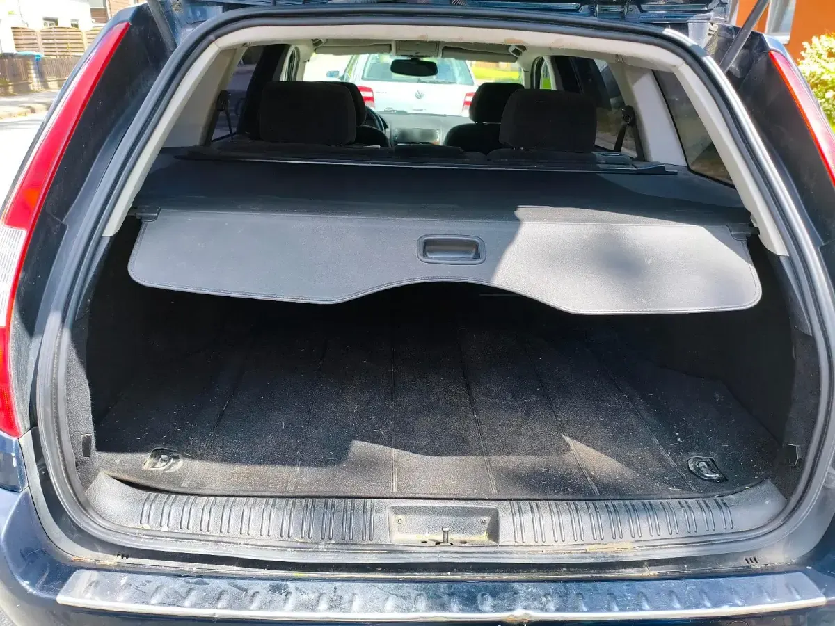 Usado Ford Mondeo 145 CV (106 kW) 2006 Azul Familiar