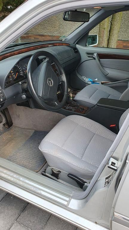 Gebraucht Mercedes C240 Elegance 170 PS (125 kW) 2000 Silber Limousine