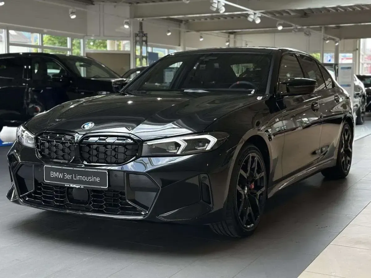 Neu BMW 340 340 PS (250 kW) 2026 Saphirschwarz Limousine