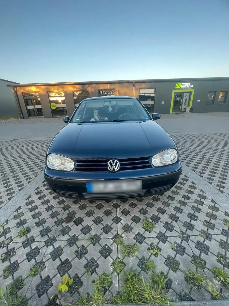 Gebraucht VW Golf IV 75 PS (55 kW) 2000 Blau Limousine