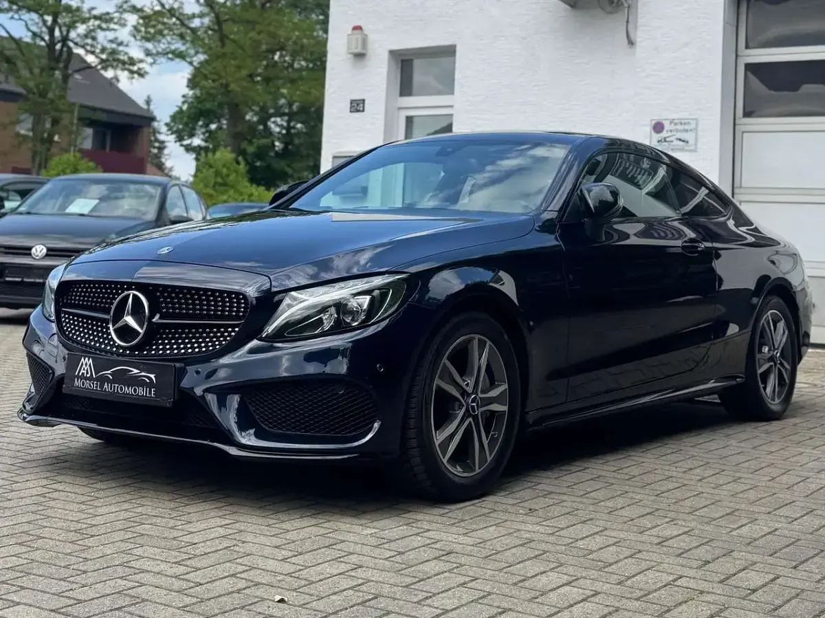 Gebraucht Mercedes C180 AMG 156 PS (114 kW) 2017 Cavansitblau  metalliclack Coupé
