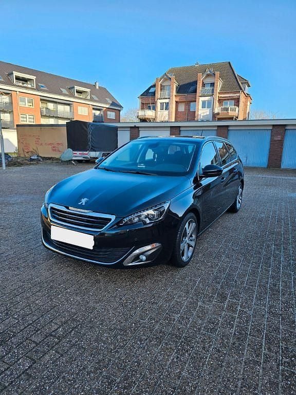 Gebraucht Peugeot 308 SW Allure 120 PS (88 kW) 2017 Schwarz Kombi